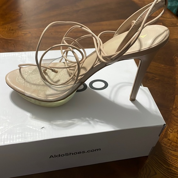 Aldo Shoes - Like brand new. Only worn once